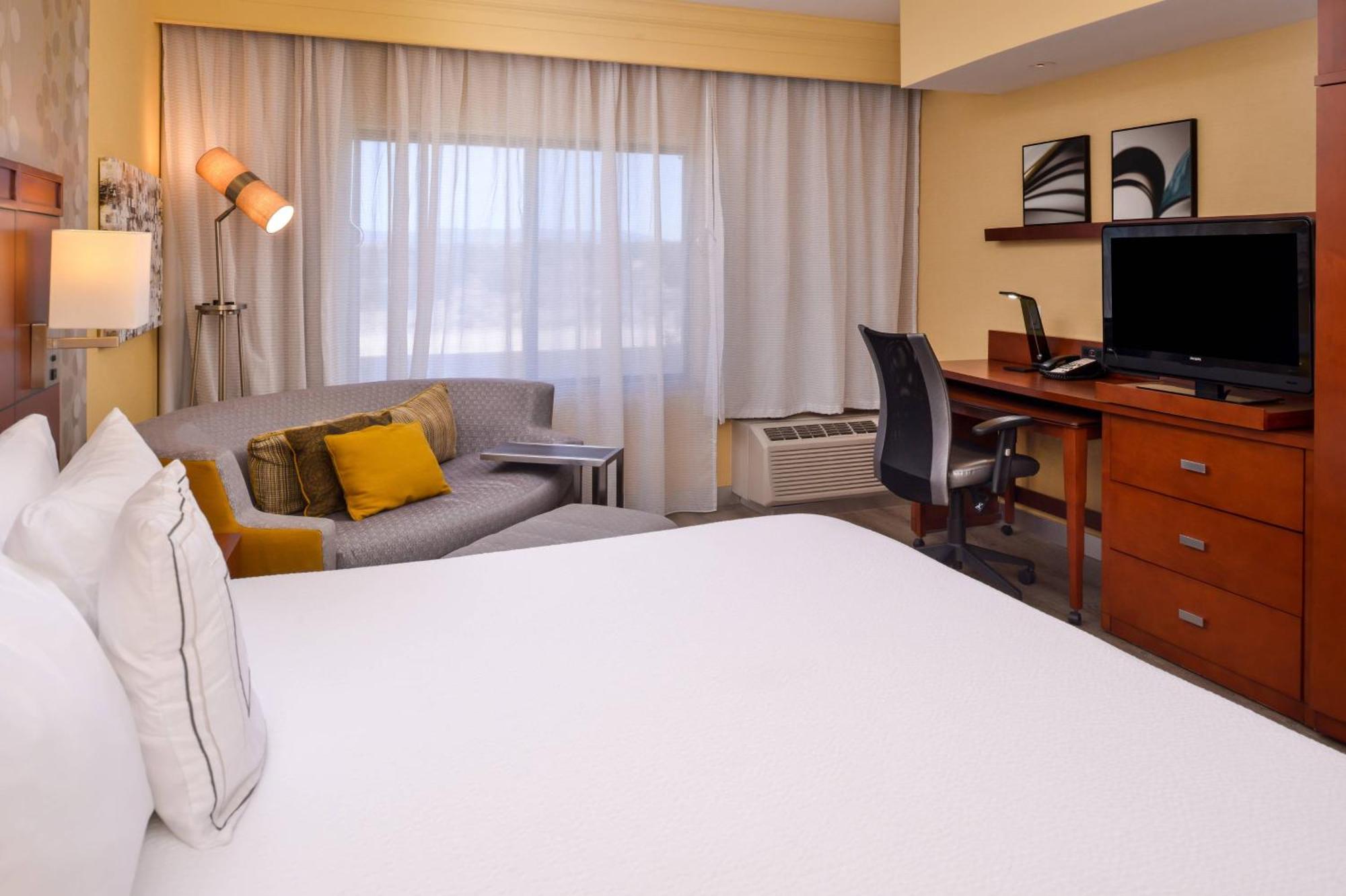 Courtyard By Marriott Victorville Hesperia Eksteriør billede